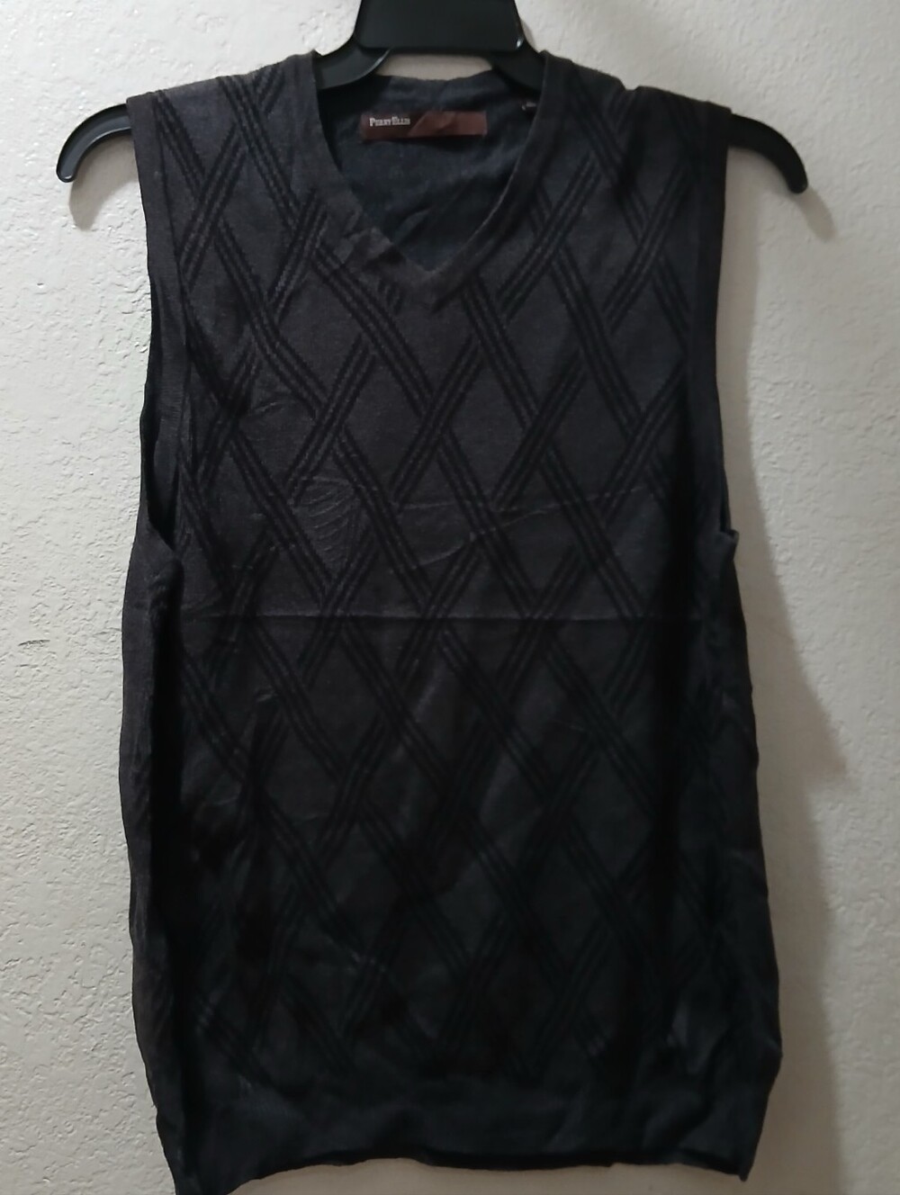 Perry Ellis Black Textured V-Neck Sleeveless vest